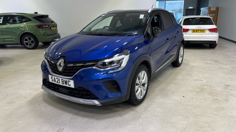 Renault Captur 1.3 TCE 140 Iconic 5dr EDC Petrol Hatchback